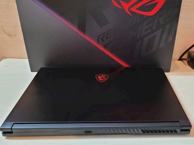 Cần bán laptop Msi Gf63 i5 gen11 ram8g ssd 512G 3