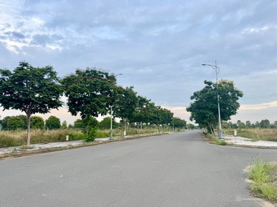 Mở bán GD1 khu đô thị sân bay Long Thành-cách sân bay chỉ 5km-Sổ hồng riêng-giá chỉ 10tr/m2 2