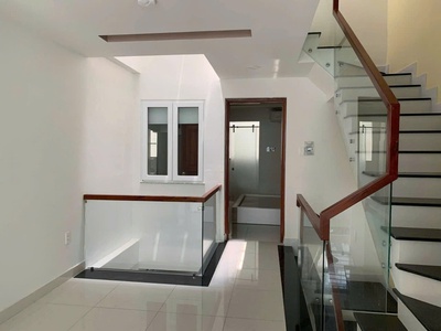 Bán nhà lê đại hành - 4x17m2 - 5 tầng mới - hẻm 5m sát mt 3