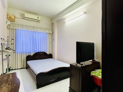 Bán nhà đê la thành, đống đa, ngõ thông, ô tô, 62m2, 4 tầng, chỉ 17.5 tỷ 2