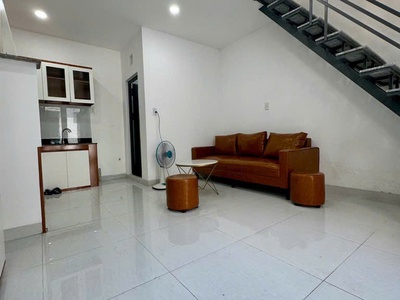 Bán nhà gần ql1a, 2 tầng,tặng full nội thất, giá chỉ 2,4 tỷ 1