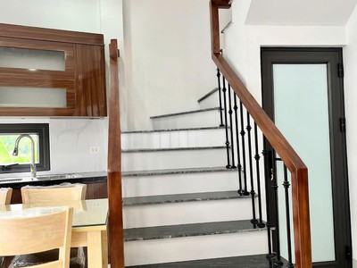 Nhà đẹp, tổ ấm lý tưởng hiếm có tại phúc lợi, long biên, 5 tầng, ô tô đỗ cửa, tiện nghi đầy đủ 0