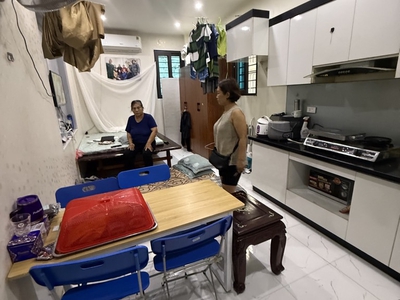 Bán nhà âu cơ   60m  x 2 tầng chỉ 3.5 tỷ  ngõ ô tô tránh 2