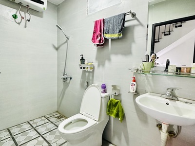  bán nhà 3 tầng   chợ hoa tây hồ   ngõ ô tô tránh 4