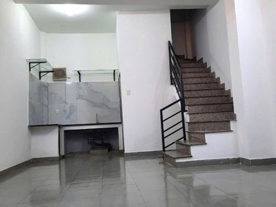 Bán nhà 2 tầng hẻm xe hơi linh chiểu   chỉ 5 tỷ nhỉnh   cho thuê 8tr/th - gần đh ngân hàng 2