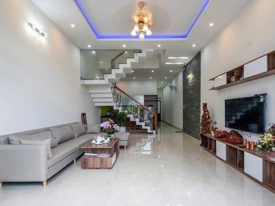 Nhà 2 tầng Chính chủ bán, gần QL1A, TT TP Tân An, 1 tỷ 400tr, công chứng sang tên ngay 3