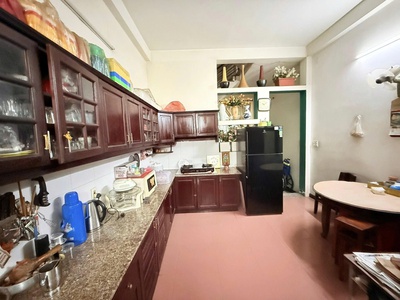 Bán nhà mặt tiền đường số 7, cư xá chu văn an, dt: 4x18m, 5 tầng, 5 pn,chào 11,5 tỷ. 1
