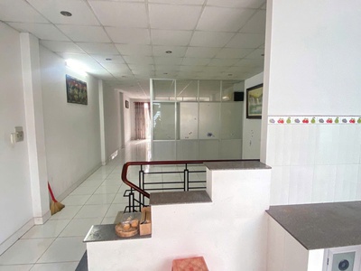Bán nhà hxh phạm quý thích ngay chợ tân hương, 5,3x20m, 2 tầng - 3pn, chỉ 8.5 tỷ 0