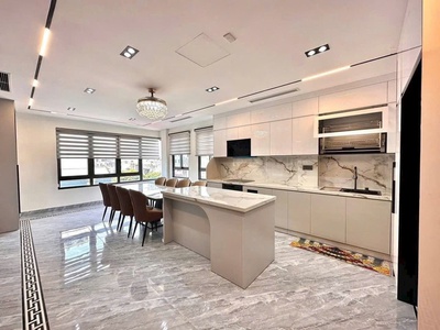 Bán nhà võ chí công 50m  6tầng thang máy, lô góc, phân lô ô tô, kinh doanh đỉnh, chỉ 15.8 tỷ 2