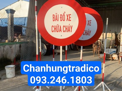 Biển báo hình tròn năm 2025 1
