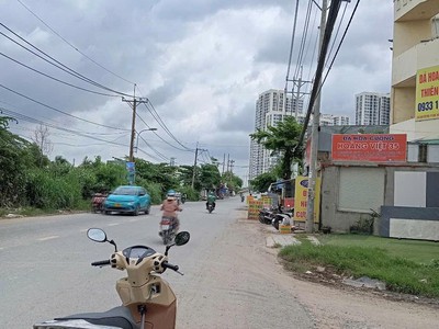 Nhà 3 tầng btct hẻm xe tải 1 xẹt nguyễn xiển, 66m2, 5.6 tỷ, sát vinhomes 0