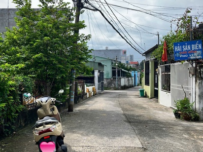 Bán đất 143m2 full thổ cư, xe hơi đỗ trước đất, gần vinhomes, giá 4.x tỷ 0