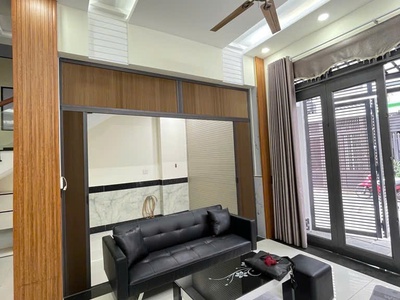 Nhà 4 lầu đẹp hiếm   ngang 7m   hẻm xe hơi 8m   khu nhà giàu cao cấp 2