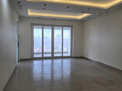 Cho thuê căn hộ dt 144m2 có thể làm văn phòng hoặc để ở lâu dài giá cực rẻ 0