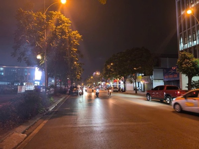 Bán nhà hoa lâm,long biên như mặt phố   kinh doanh sầm uất   ô tô tránh   vỉa hè rộng  1