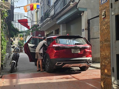 Nhà 5 tầng xuân đỉnh - ô tô vào - dt 46m2, mt 6m, lô góc - sdcc - giá 13.8 tỷ 0