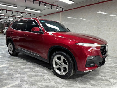 VinFast Lux SA2.0 2019 Plus 2.0 AT 4