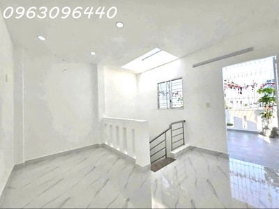 Nhà hẻm huỳnh tấn phát, q7: 40m2, 4 tầng, 4pn, sổ đỏ, giá tốt 4.9 tỷ 2