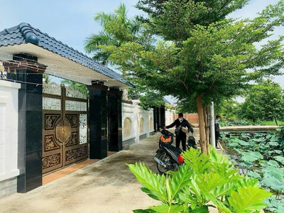Nhà vườn đẹp xã Long Trạch, Cần Đước, Long An tổng dt 1000m2 giá 10 tỷ 0