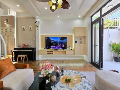 Nhà Trung Tâm Gần Chợ - 1 Trệt 2 Lầu - Đầy Đủ Tiện Nghi - Giá Tốt 7