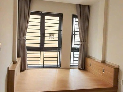 Cho Thuê Nhà Nguyên Căn Nguyễn Văn Nguyễn Q1 gần Hai Bà Trưng ,… 2