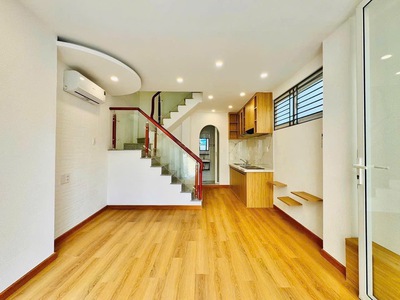Nhà 5 tầng lô góc   full nội thất   khu VIP Phú Nhuận chỉ 5.99 tỷ 0