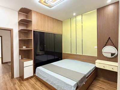 Tt hai bà trưng, nhà mặt ngõ thông, ô tô đỗ gần, kinh doanh, 45m hơn 9 tỷ 3