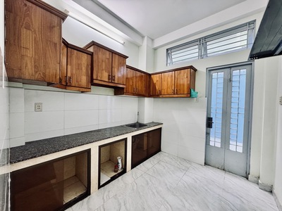 Nguyễn trọng tuyển, tb   hiếm gặp   36m2   3 tầng   cạnh hẻm xe tải   chỉ 5.x tỷ 3