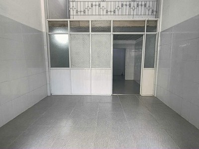 Nhà 5 triệu 1 phòng ngủ kdc 91b ô tô đậu trước nhà 0
