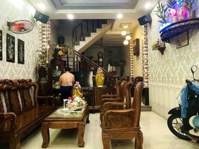 Khu kiều đàm trần xuân soạn, 7.1tỷ, dt 60m2, nhà đẹp 3 tầng, hẻm ôtô đậu cửa, gần lotte mart 1