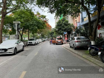 Bán nhà mặt phố nguyễn đình hoàn dt 110m2 - mt 7m3 - 35 tỷ - kd vp 0