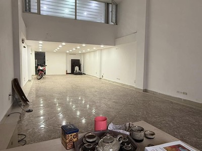 Giảm ngay 5 tỷ tòa nhà văn phòng mặt phố vip quận ba đình   vỉa hè đá bóng 2