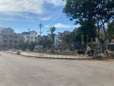 Cần bán căn nhà 5t 13.5 tỷ khu đô thị cenco 5 tân lập   ô diên   hà nội 3