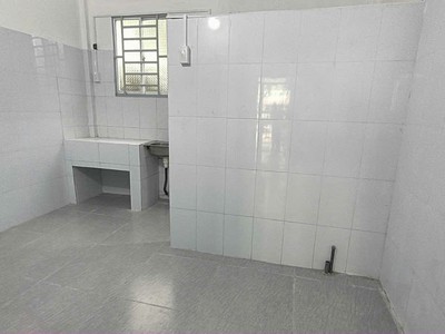 Nhà 5 triệu 1 phòng ngủ kdc 91b ô tô đậu trước nhà 2