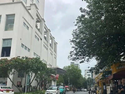 Bán nhà mặt phố nghĩa đô, cầu giấy - 78m  - mt 6.5m - vỉa hè ô tô tránh - kinh doanh 0