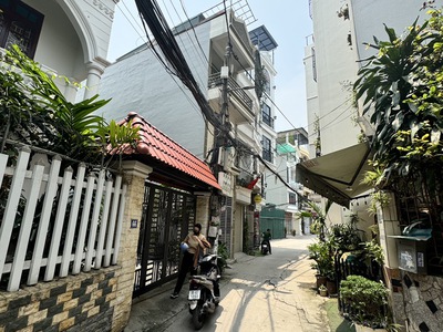Ngọc thụy,long biên 25tỷ 200m mặt tiền 12m nhà vườn ở thích,ngõ ô tô 1