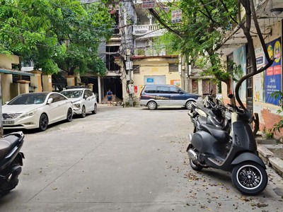 Bán gấp nhà phân lô   ô tô đỗ cửa   30m ra phố   kinh doanh tốt - dòng tiền ổn định - giá chỉ nhỉnh 1