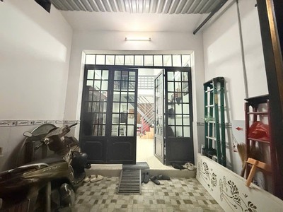 Nhà lâu đời quang trung hẻm ô tô thông giá tốt 0