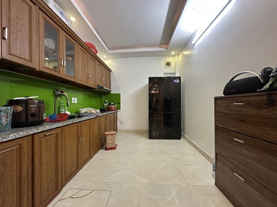 Định công 36m 6 ngủ, sổ vuông, đủ nội thất chỉ 7,65 tỷ 2