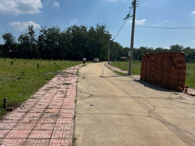 Bán đất thổ cư 250m2, mt đường dh504, an thái, phú giáo, bình dương. giá 680tr, sổ đỏ. lh: 1