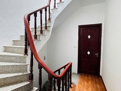 Tây hồ hót quá nhỉnh 8 tỷ có ngay  nhà 5 tầng, 2 phút ngồi bờ hồ tây hóng gió, ngắm mặt hồ 3