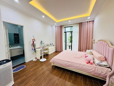 Bán nhà liền kề khu đô thị Vinhomes Star CIty chỉ việc xách vali vào ở 1