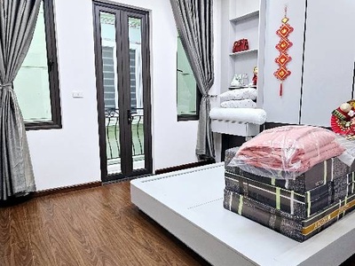 Xuân thủy cầu giấy nhà đẹp-ô tô 20m thoáng trước sau 10 tỷ 600 1