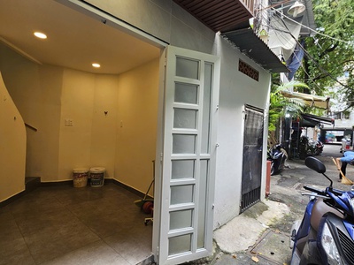 Bán nhà 29/19 bùi thị xuân tân bình, 12m2, 3 tầng, 2.1 tỷ, sổ đỏ riêng 1