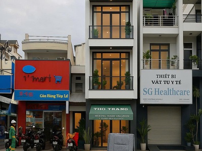 Bán nhà mặt tiền 95a luỹ bán bích, dt 30.3m , 1 trệt 1 lửng, cho thuê 9 triệu/tháng, q. tân phú 0