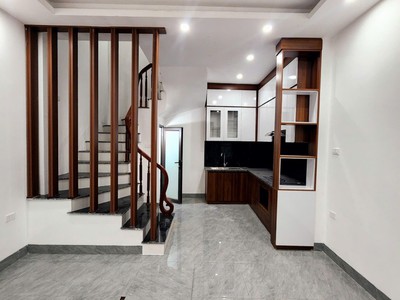 Bán nhà ngọc thụy   ô tô đỗ cổng   nhà mới 5 tầng   giá hơn 6 tỷ 1