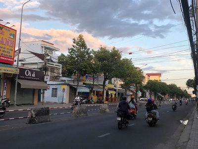Bán nhà đẹp 4 tầng mặt tiền lê hồng phong, phước long, nha trang giá chỉ 9,1 tỉ 1
