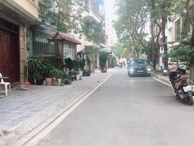Bán Đất Ngõ 640 Phố Nguyễn Văn Cừ, Gia Thụy, 70m2, MT4.5m, Phân Lô, Kinh Doanh, Ô Tô 0