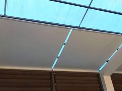 Rèm Cuốn Chống Nắng Giếng Trời 0