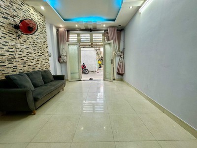 Giáp quận 1-nguyễn hữu cảnh-46m  4 x 11.6 -2 tầng-cchỉ 7.3 tỷ 0